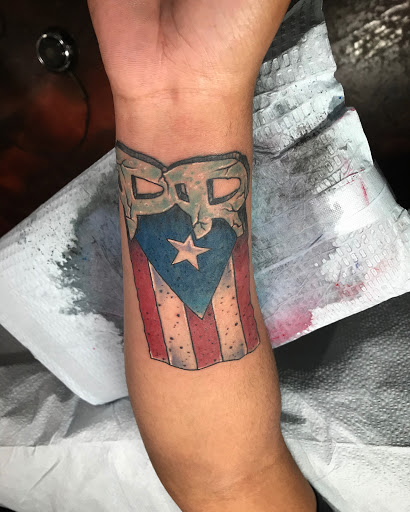 Explore tiger tattoo ideas for men, creative tattoo ideas in Libertyville, available at Lucky Seven Tattoo