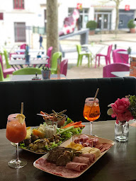 Photo n°88 de Bistrot Gourmand depuis 1998 Ravioles Galettes de sarrasin Salades Gratins Crêpes Gaufres Pâtisseries à Romans-sur-Isère ()