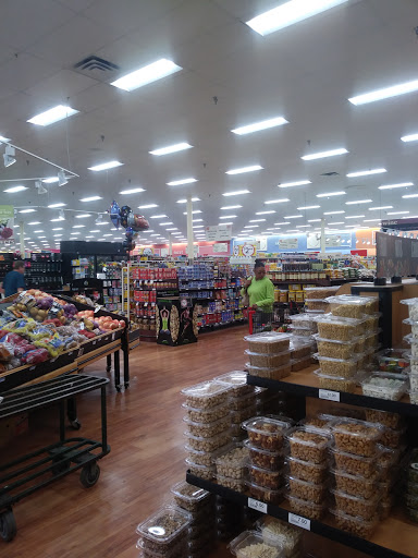 Grocery Store «Winn-Dixie», reviews and photos, 2880 Howland Blvd, Deltona, FL 32725, USA