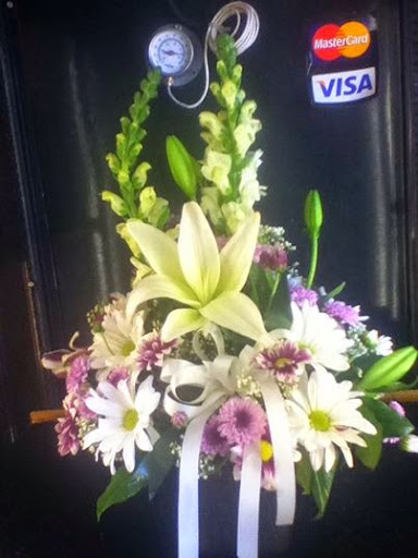 Florist «Showers of Flowers», reviews and photos, 3850 San Pablo Ave # 100, Emeryville, CA 94608, USA