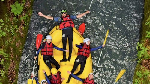 Agence de visites touristiques en canoë-kayak RAFTRIDER Samoëns