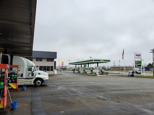 Truck Stop «FuelMaster of America - AMBEST Truck Stop», reviews and photos, 1534 IN-1, Cambridge City, IN 47327, USA