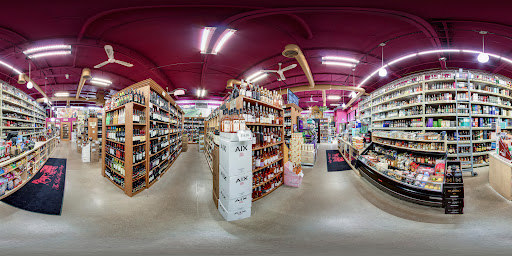 Wine Store «Red Wagon Wine Shoppe», reviews and photos, 1613 Livernois Rd, Troy, MI 48083, USA