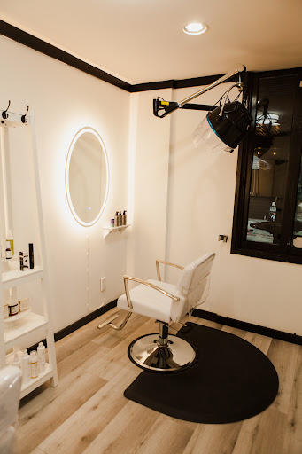 Beauty Supply Store «ROOTS the Beauty Underground», reviews and photos, 384 Forest Ave #9, Laguna Beach, CA 92651, USA