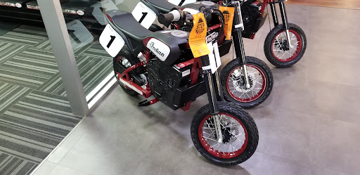 Motorcycle Dealer «Indian Motorcycle Kansas City & RideNow Powersports Kansas City», reviews and photos, 800 N Rogers Rd, Olathe, KS 66062, USA