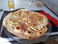 Plats et boissons du Pizzeria La Provençale à Saint-Martin-en-Haut - n°12