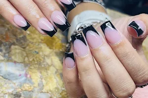 Lilly’s nails image