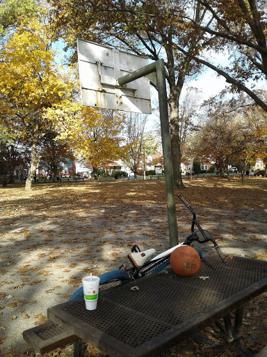 Park «George Rogers Clark Park», reviews and photos, 1024 Thruston Ave, Louisville, KY 40217, USA