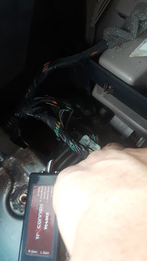 Car Stereo Store «Automotive Electronics», reviews and photos, 1928 51st St NE, Cedar Rapids, IA 52402, USA