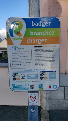 Borne de recharge de véhicules électriques SDE Haute-Pyrénées Charging Station Lourdes