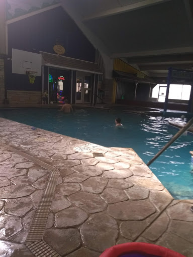 Hotel «Ramada Williamsburg and Wasserbahn Waterpark», reviews and photos, 2211 U Ave, Williamsburg, IA 52361, USA