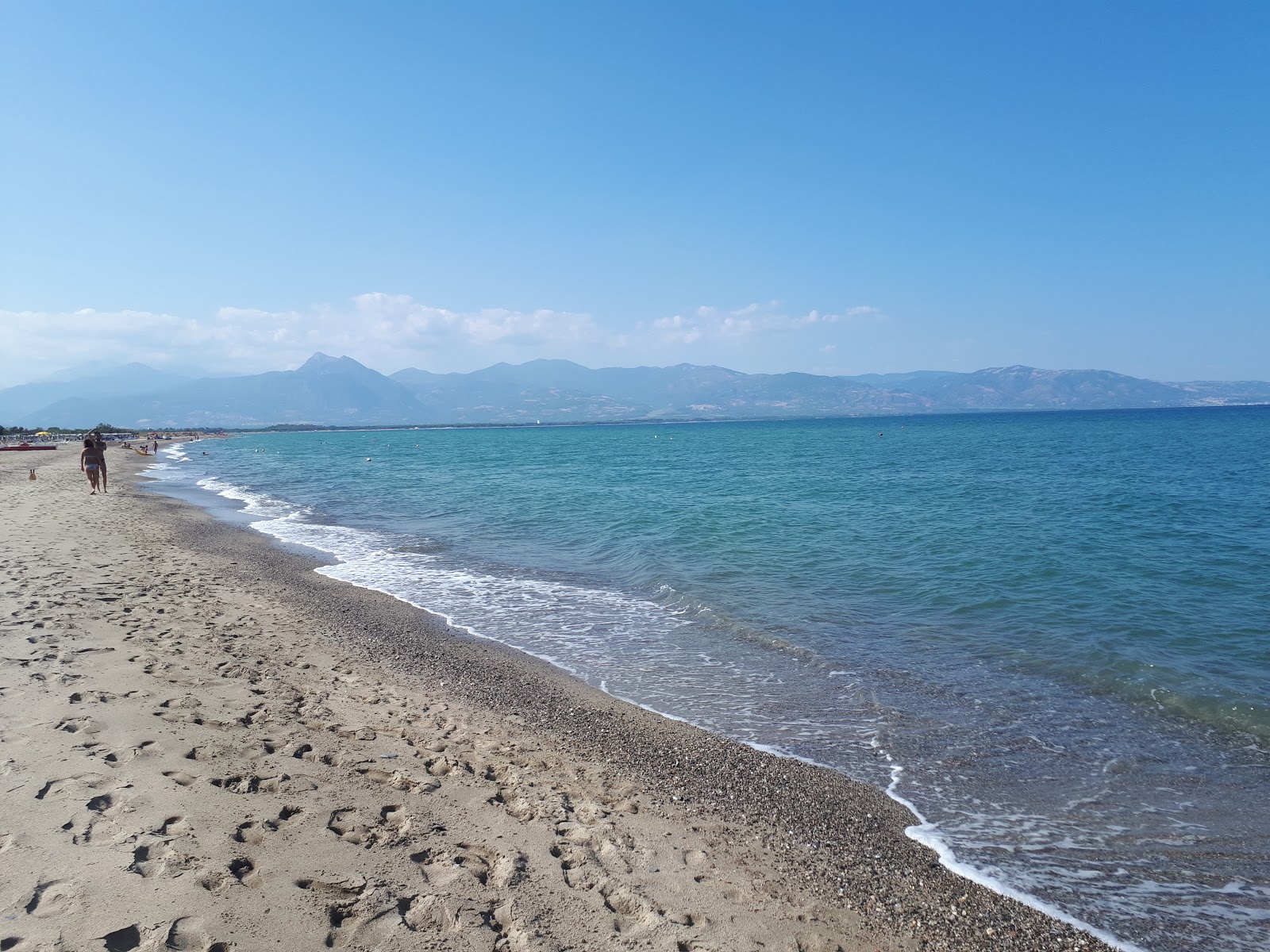 Photo de Spiaggia dei Laghi avec un niveau de propreté de partiellement propre