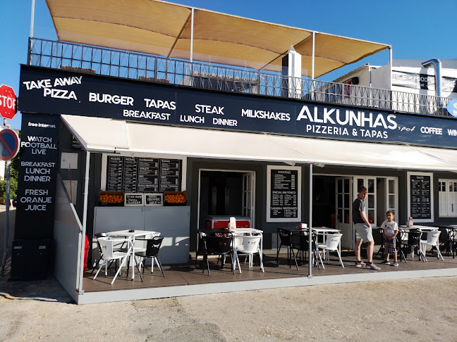 Comentários e avaliações sobre o Snack-Bar Alcunhas