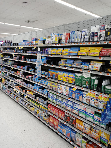 Grocery Store «Stop & Shop», reviews and photos, 540 Squire Rd, Revere, MA 02151, USA