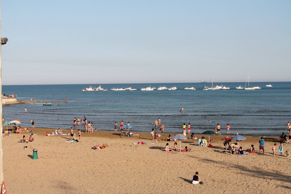 Valokuva Spiaggia Raganzinoista. - suosittu paikka rentoutumisen tuntijoille