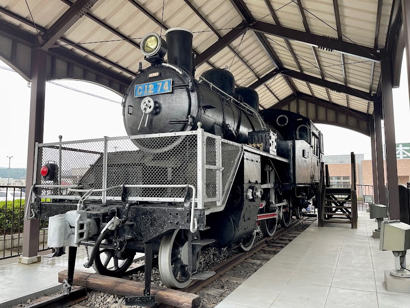 蒸気機関車 C12 74号機