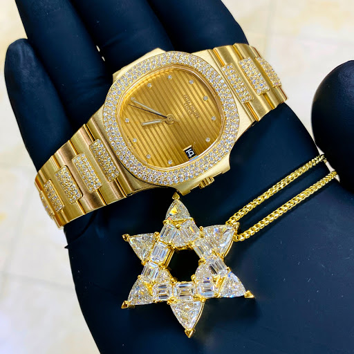 Watch Store «Diamond Club Jewelry Store Miami, Used Rolex Watches Miami», reviews and photos, 36 NE 1st St #154, Miami, FL 33132, USA