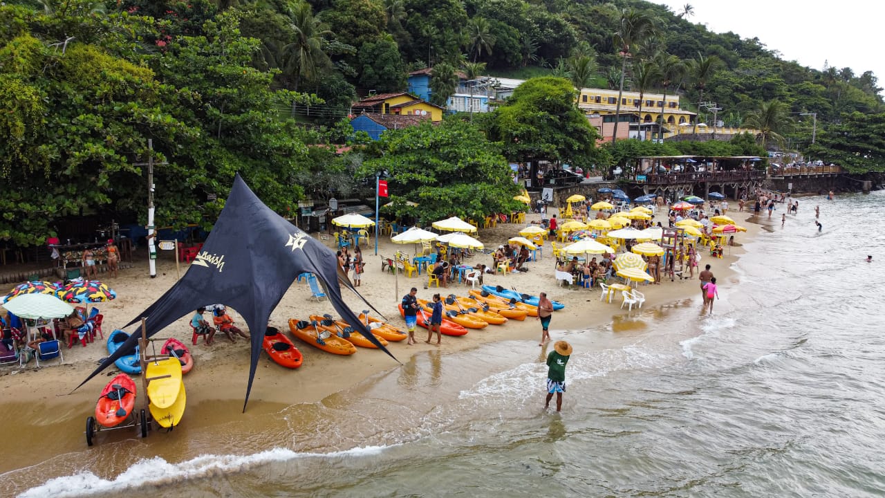 Foto van Praia das Pedras Miudas met hoog niveau van netheid