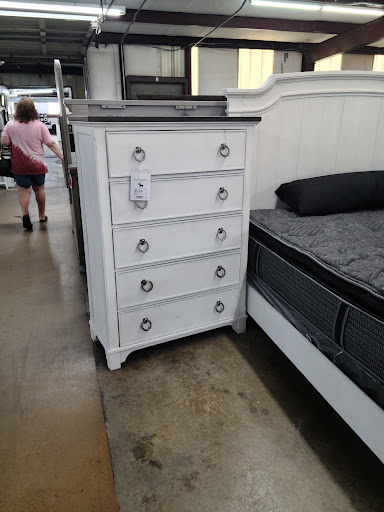 Furniture Store «Akins Furniture (Dogtown)», reviews and photos, 3450 Co Rd 81, Fort Payne, AL 35967, USA