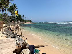Madiha Beach'in fotoğrafı ve yerleşim