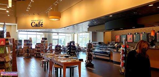 Book Store «Barnes & Noble Booksellers The Shops at River Crossing», reviews and photos, 8675 River Crossing Blvd, Indianapolis, IN 46240, USA