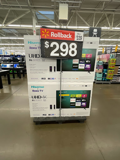 Department Store «Walmart Supercenter», reviews and photos, 29574 W Seven Mile Rd, Livonia, MI 48152, USA