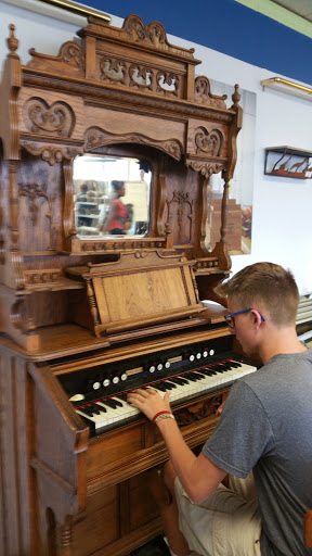 Thrift Store «Richmond Metropolitan Habitat For Humanity ReStore», reviews and photos