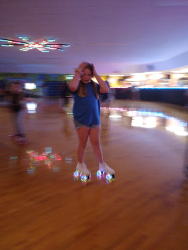 Roller Skating Rink «Carousel Family Fun Center - Whitman», reviews and photos, 1055 Auburn St, Whitman, MA 02382, USA