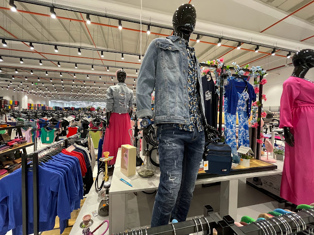 WELL ΠΟΛΥΚΑΤΑΣΤΗΜΑ —Λαμία - Κατάστημα εργαλείων