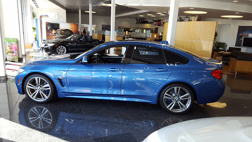 BMW Dealer «Chapman BMW On Camelback», reviews and photos, 830 E Camelback Rd, Phoenix, AZ 85014, USA