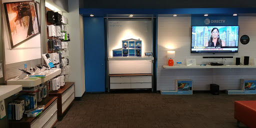 Cell Phone Store «AT&T», reviews and photos, 7858 E 96th St, Fishers, IN 46037, USA