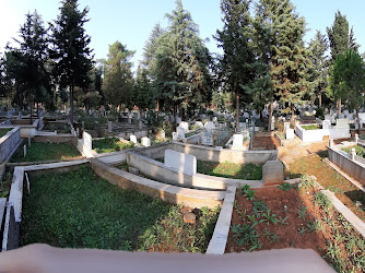 Sultanbeyli Fatih Sultan Mehmet Mezarlığı
