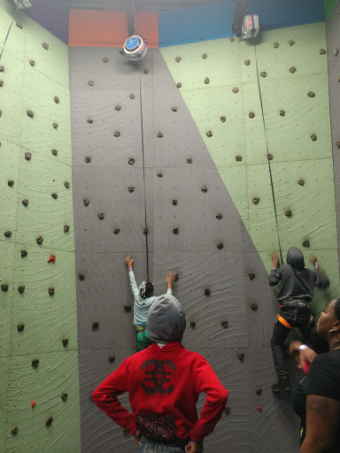 Amusement Center «Bounce Milwaukee», reviews and photos, 2801 S 5th Ct, Milwaukee, WI 53207, USA