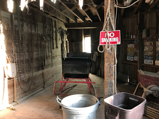 Tourist Attraction «Secrest 1883 Octagonal Barn», reviews and photos, 5750 Osage St SE, West Liberty, IA 52776, USA