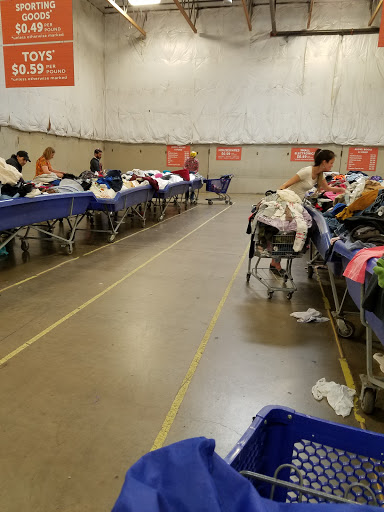 Thrift Store «Goodwill Outlet», reviews and photos, 1765 6th Ave S, Seattle, WA 98134, USA