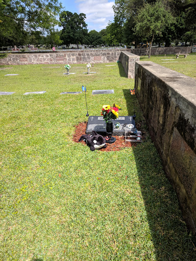 Funeral Home «Mission Park Funeral Chapels and Cemeteries», reviews and photos, 1700 SE Military Dr, San Antonio, TX 78214, USA