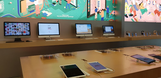 Computer Store «Apple Millenia», reviews and photos, 4200 Conroy Rd, Orlando, FL 32839, USA