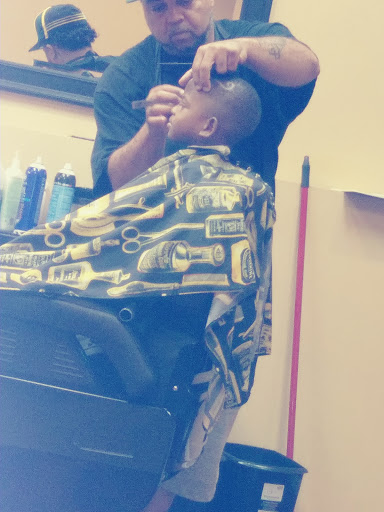 Barber Shop «Headquarters Barbershop», reviews and photos, 2700 Miamisburg Centerville Rd #1220, Dayton, OH 45459, USA