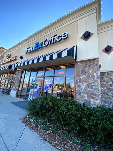 Print Shop «FedEx Office Print & Ship Center», reviews and photos, 11625 W Broad St, Richmond, VA 23233, USA