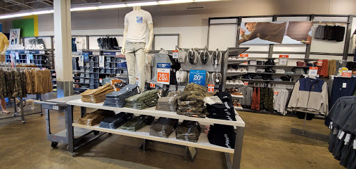 Clothing Store «Old Navy», reviews and photos, 3131 E Main St, Mohegan Lake, NY 10547, USA