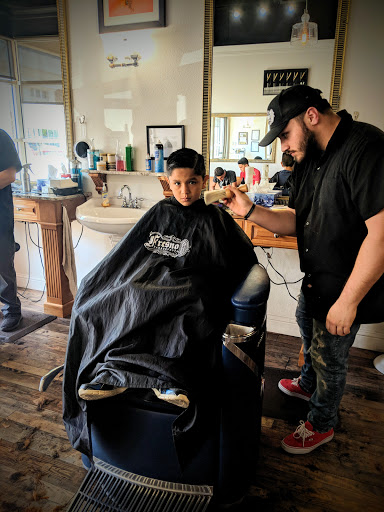 Barber Shop «Fresno Barber Shop», reviews and photos, 1936 N Echo Ave, Fresno, CA 93704, USA