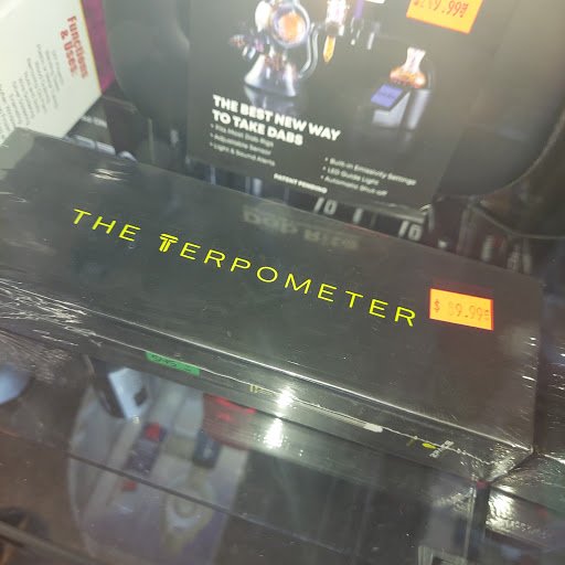 Tobacco Shop «GoodFellas Smoke Shop», reviews and photos, 1007 Caprice Dr, Castle Rock, CO 80109, USA