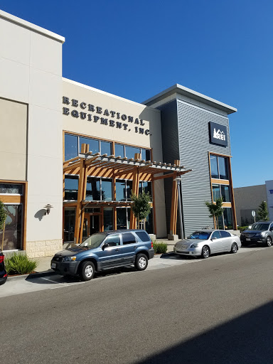 Camping Store «REI», reviews and photos, 2700 Seaglass Way, Oxnard, CA 93036, USA