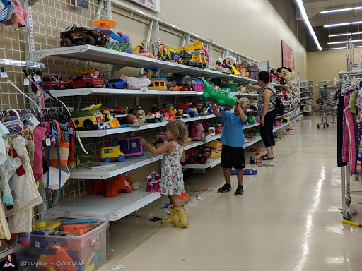 Thrift Store «Savers», reviews and photos, 1231 N Gary Ave, Carol Stream, IL 60188, USA