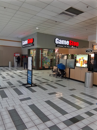 Video Game Store «GameStop», reviews and photos, 701 NJ-440, Jersey City, NJ 07304, USA