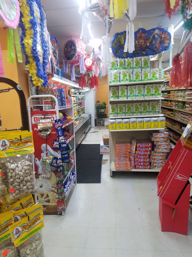 Supermarket «El Valle Verde», reviews and photos, 6717 Vine St, Cincinnati, OH 45216, USA