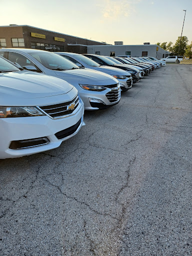 Used Car Dealer «Hertz Car Sales Des Plaines», reviews and photos, 2170 Mannheim Rd, Des Plaines, IL 60018, USA