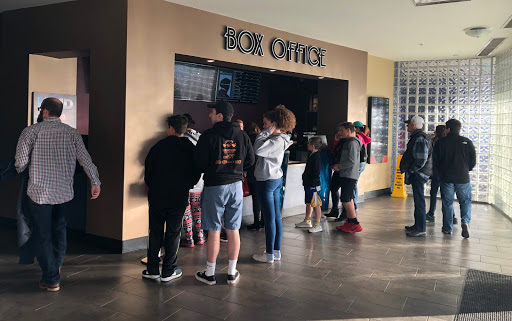 Movie Theater «B&B Theatres Shawnee 18», reviews and photos, 16301 Midland Dr, Shawnee, KS 66217, USA