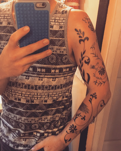 Tattoo Shop «Kirkland Tattoo Studio», reviews and photos, 42 Lakeshore Plaza, Kirkland, WA 98033, USA