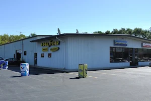 Richlonn's Tire & Service Centers image